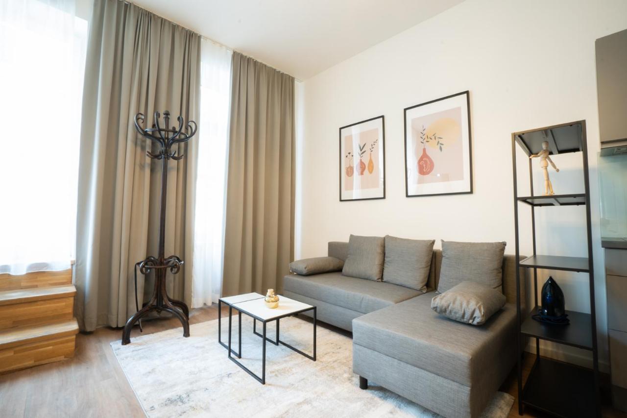 Spacious Apartment With Huge Shared Terrace And Grill Located Between City Centre And Donau River Wien Ngoại thất bức ảnh