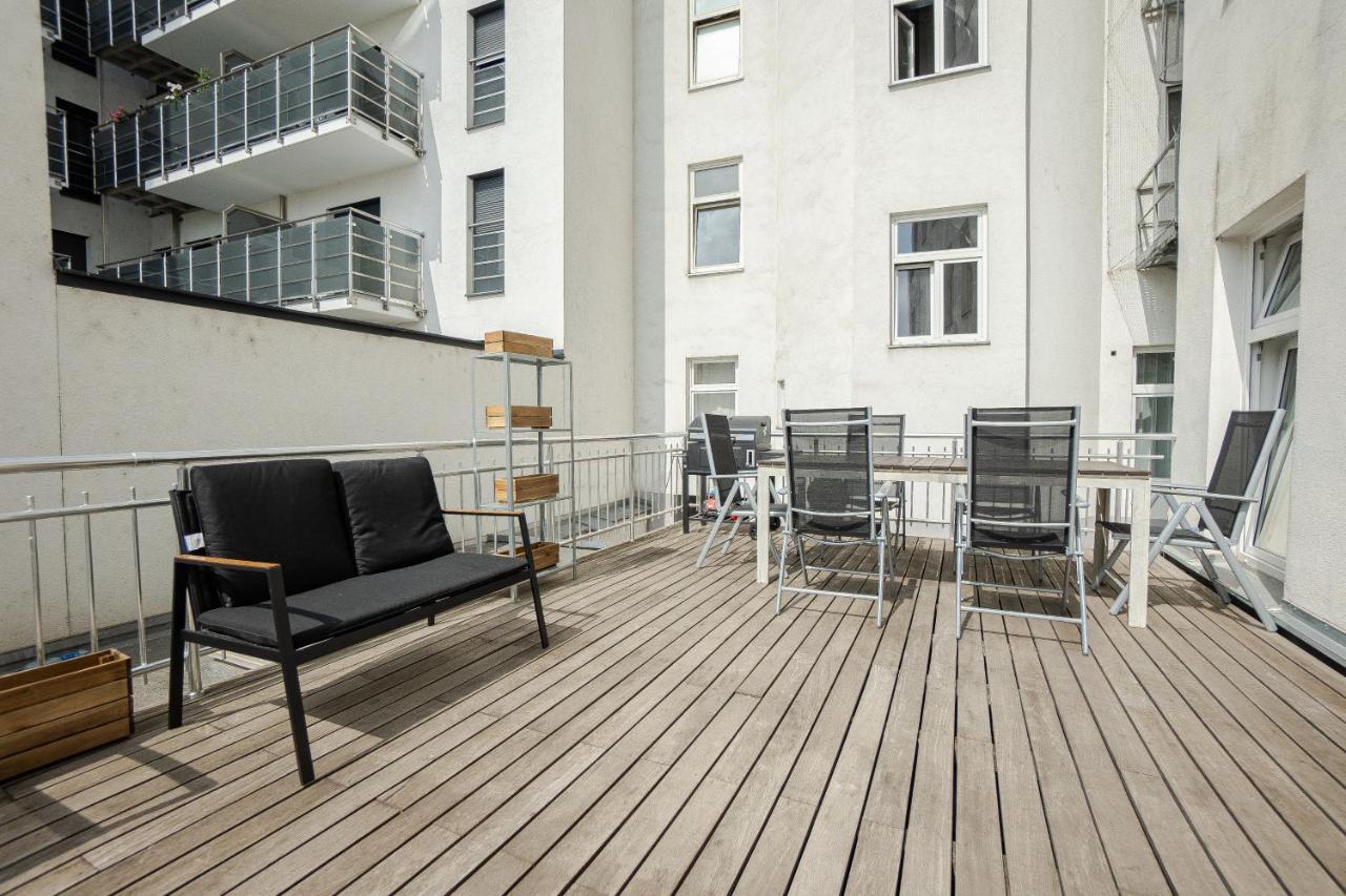 Spacious Apartment With Huge Shared Terrace And Grill Located Between City Centre And Donau River Wien Ngoại thất bức ảnh
